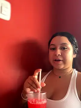 Pretty Isadora online show from 01.13.26