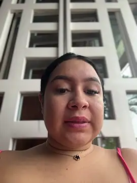 Snapshot of Pretty_Isadora chatting on 03.30.26 Pretty Isadora online show from 03.30.26