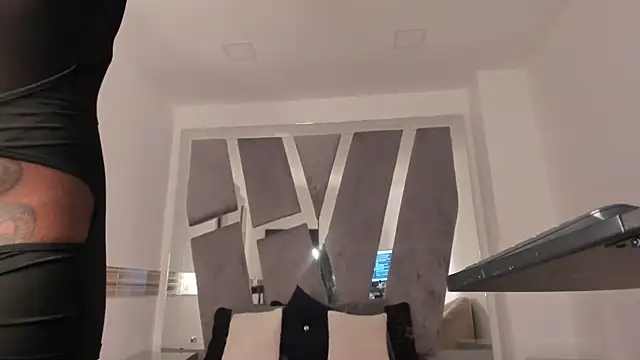 Vero Lodge online show from 01.13.26