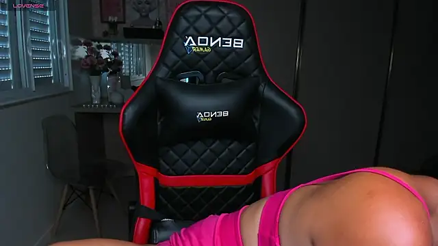 Snapshot of ivyy_scott chatting on 02.26.26 ivyy scott online show from 02.26.26