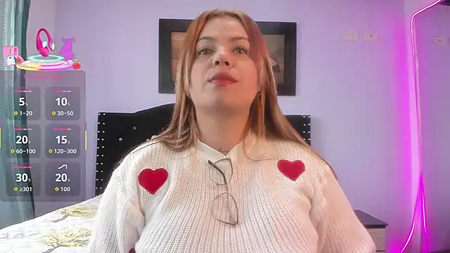 Alexandra Torress online show from 10.22.25