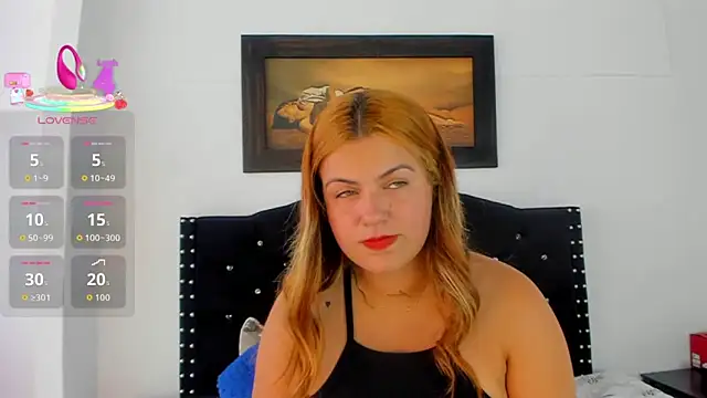 Alexandra Torress online show from 12.17.25