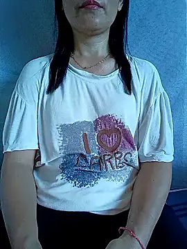 Snapshot of Asian_girl13 chatting on 06.05.26 Asian girl13 online show from 06.05.26