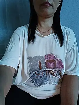 Snapshot of Asian_girl13 chatting on 06.18.26 Asian girl13 online show from 06.18.26