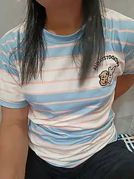 Snapshot of Asian_girl13 chatting on 07.14.26 Asian girl13 online show from 07.14.26