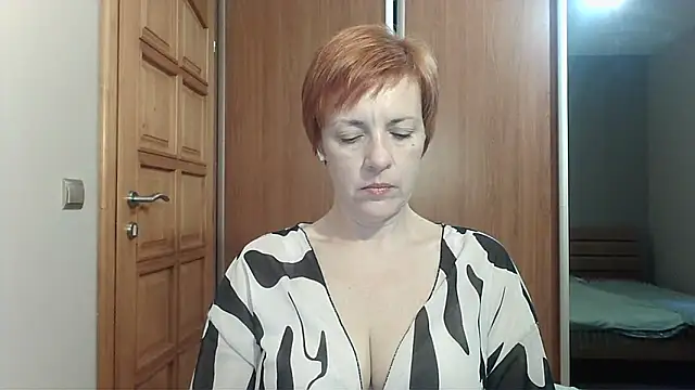 LoraLoraMay online show from 05.19.26