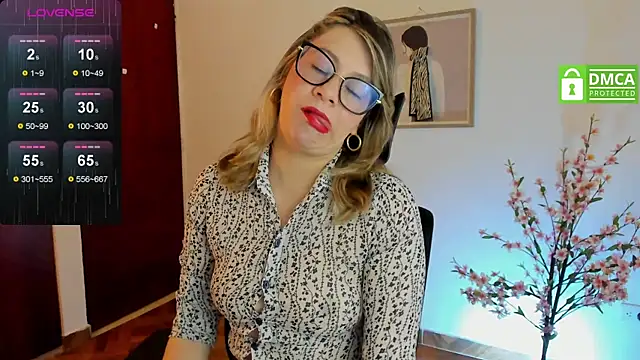 Snapshot of Chanelll_Taylorr_ chatting on 02.11.25 Chanelll Taylorr online show from 02.11.25
