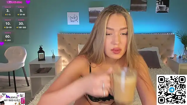 Mavis Willis online show from 01.22.25