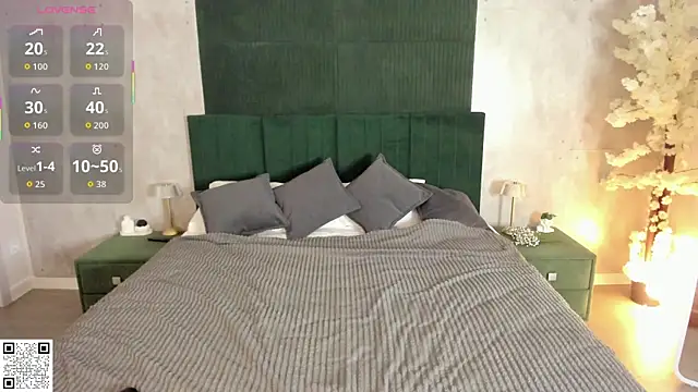 Mavis Willis online show from 10.17.25