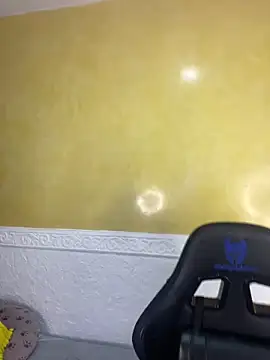 Lau Beauty online show from 02.04.25