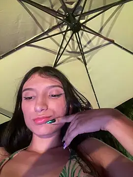 Snapshot of loly-yandere chatting on 01.11.25 loly-yandere online show from 01.11.25