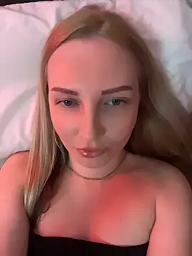 Snapshot of Aleksandrakis chatting on 04.19.26 Aleksandrakis online show from 04.19.26
