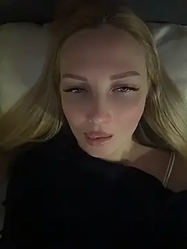 Snapshot of Aleksandrakis chatting on 04.30.26 Aleksandrakis online show from 04.30.26