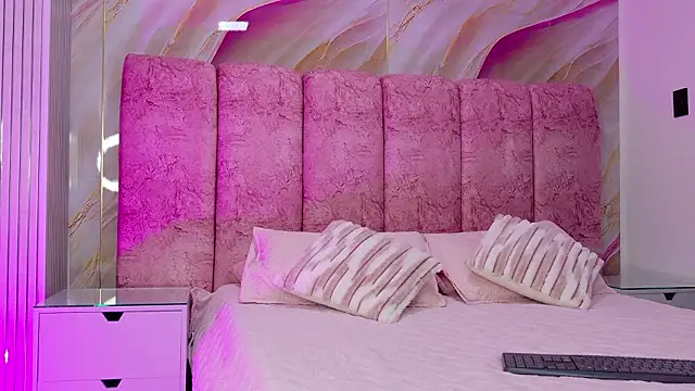 kendal rossi online show from 03.12.26