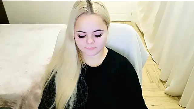 lovely-eyes online show from 12.01.24