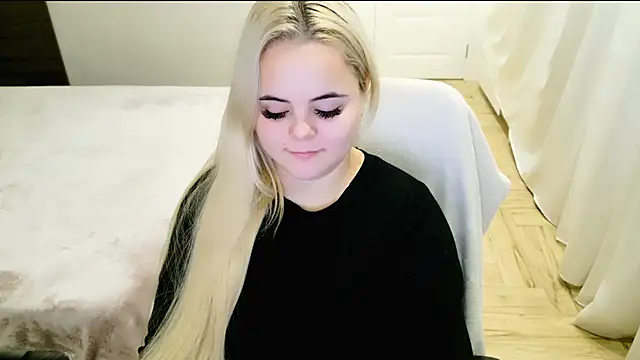 lovely-eyes online show from 12.02.24