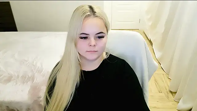 lovely-eyes online show from 12.02.24