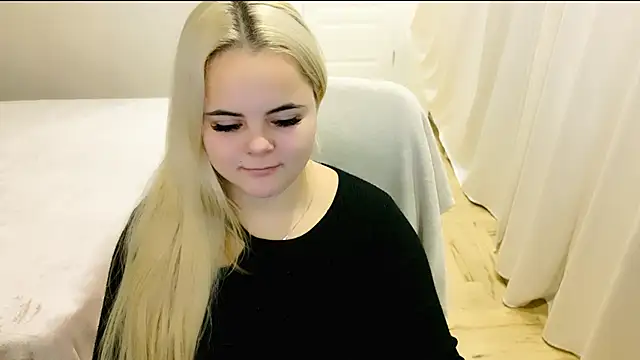 lovely-eyes online show from 12.02.24