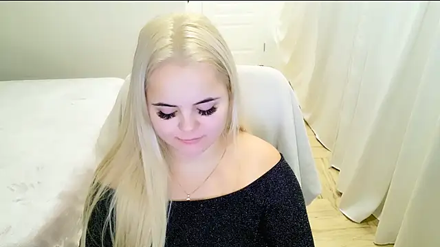 lovely-eyes online show from 12.05.24