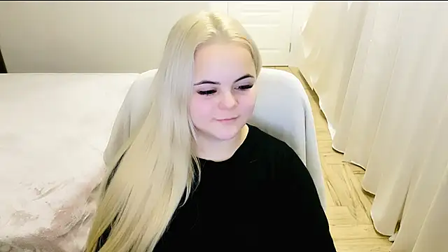 lovely-eyes online show from 12.08.24