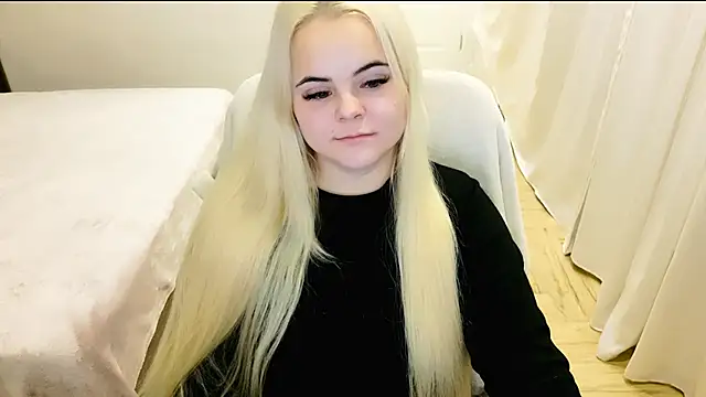 lovely-eyes online show from 12.19.24