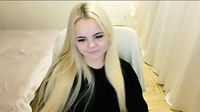 lovely-eyes online show from 01.06.25