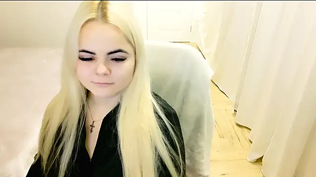 lovely-eyes online show from 01.31.25