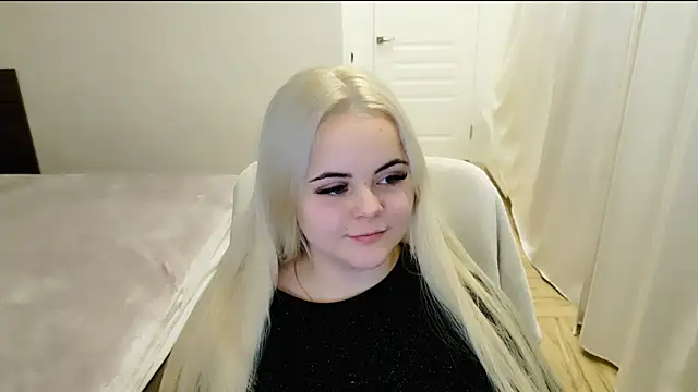 lovely-eyes online show from 02.22.25