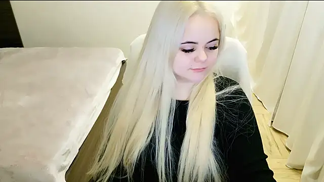 lovely-eyes online show from 02.23.25