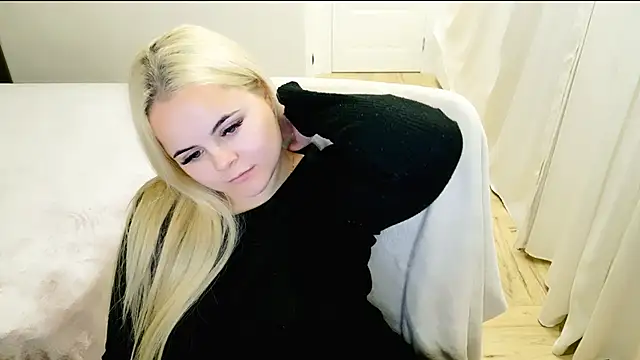 lovely-eyes online show from 03.19.25