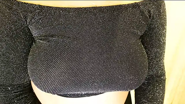 lovely-eyes online show from 03.20.25