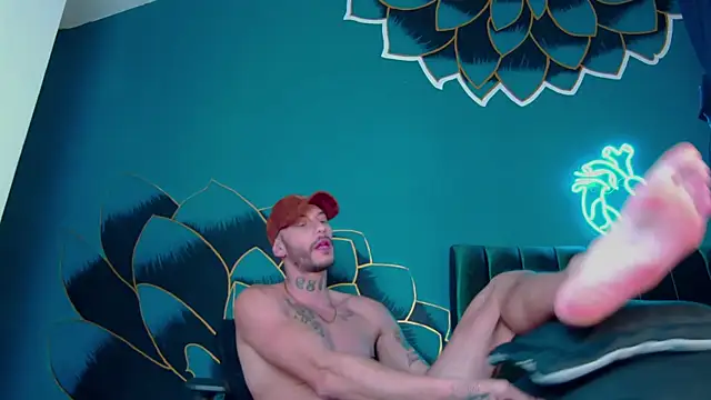 Snapshot of RickG_Oficial chatting on 12.02.24 RickG Oficial online show from 12.02.24