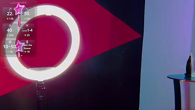 Snapshot of RickG_Oficial chatting on 12.17.24 RickG Oficial online show from 12.17.24