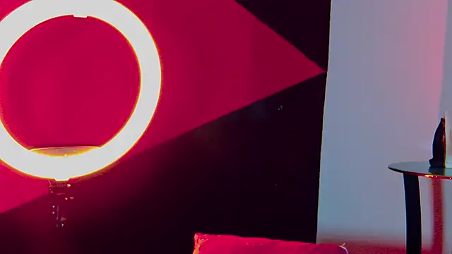 Snapshot of RickG_Oficial chatting on 12.18.24 RickG Oficial online show from 12.18.24