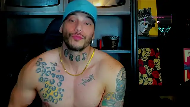 Snapshot of RickG_Oficial chatting on 12.04.25 RickG Oficial online show from 12.04.25