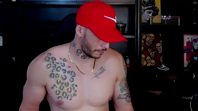 Snapshot of RickG_Oficial chatting on 12.19.25 RickG Oficial online show from 12.19.25