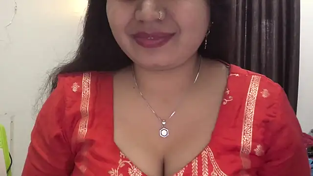 Snapshot of Gulaboo_bhabi chatting on 01.29.25 Gulaboo bhabi online show from 01.29.25