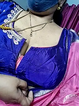 Snapshot of Rani_Darling_99 chatting on 07.30.26 Rani Darling 99 online show from 07.30.26