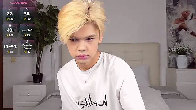 Felix Rey online show from 02.23.25