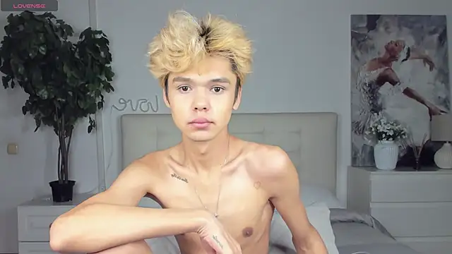 Felix Rey online show from 09.18.25