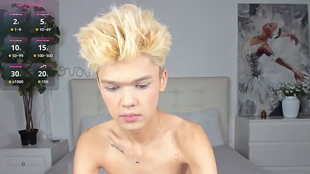 Felix Rey online show from 12.03.25