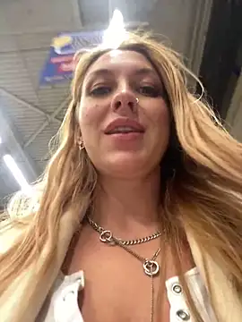 Sweet   Emily online show from 12.04.24