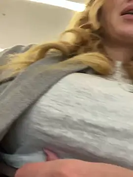 Sweet   Emily online show from 09.18.25