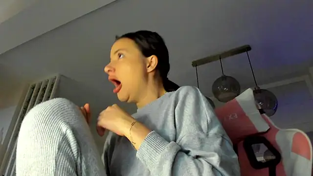 IreneVON online show from 10.16.25