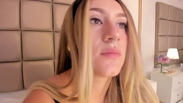 Emily robertss online show from 02.28.25