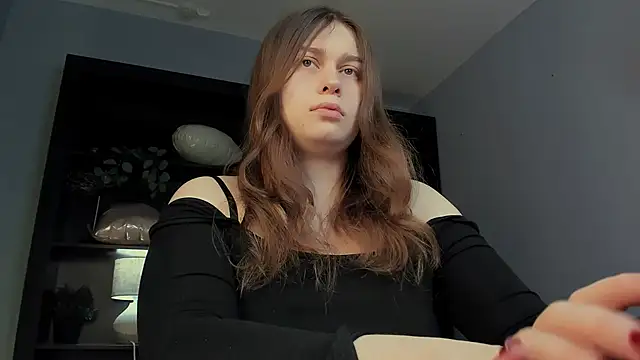 Snapshot of FioraMarmoris chatting on 02.25.26 FioraMarmoris online show from 02.25.26