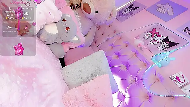 Snapshot of Cute_Roxxy chatting on 05.31.26 Cute Roxxy online show from 05.31.26