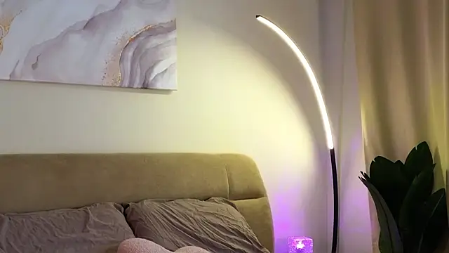 Eva Natsumi online show from 02.24.25