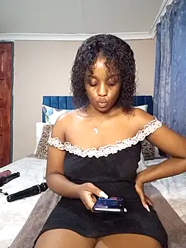 Queen-Chocolate online show from 02.02.25