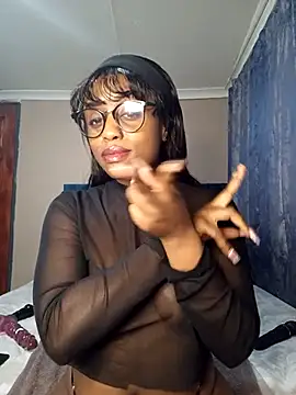 Queen-Chocolate online show from 02.21.25